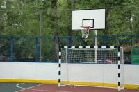 Стойка баскетбольная Г-обр уличная бетонируемая вынос 1.2 м (щит 1800х1050 мм металл).
