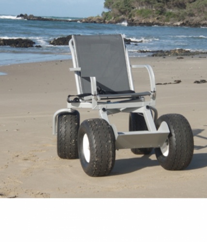 Кресло-коляска повышенной проходимости с колесами высокого давления