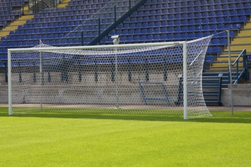 Ворота футбольные алюминиевые FIFA 7.32 х 2.44 м. бетонируемые в стаканы (пара).